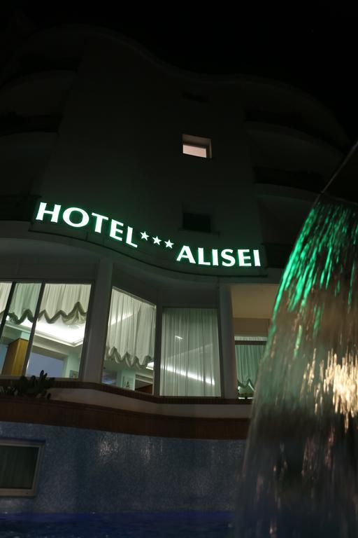 Hotel Alisei Линьяно-Саббьядоро Экстерьер фото